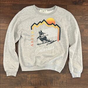 Wound Up Gray Skiing Graphic Crewneck Sweatshirt